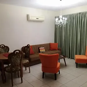 Juliana Boutique Aparments דירה לרנקה